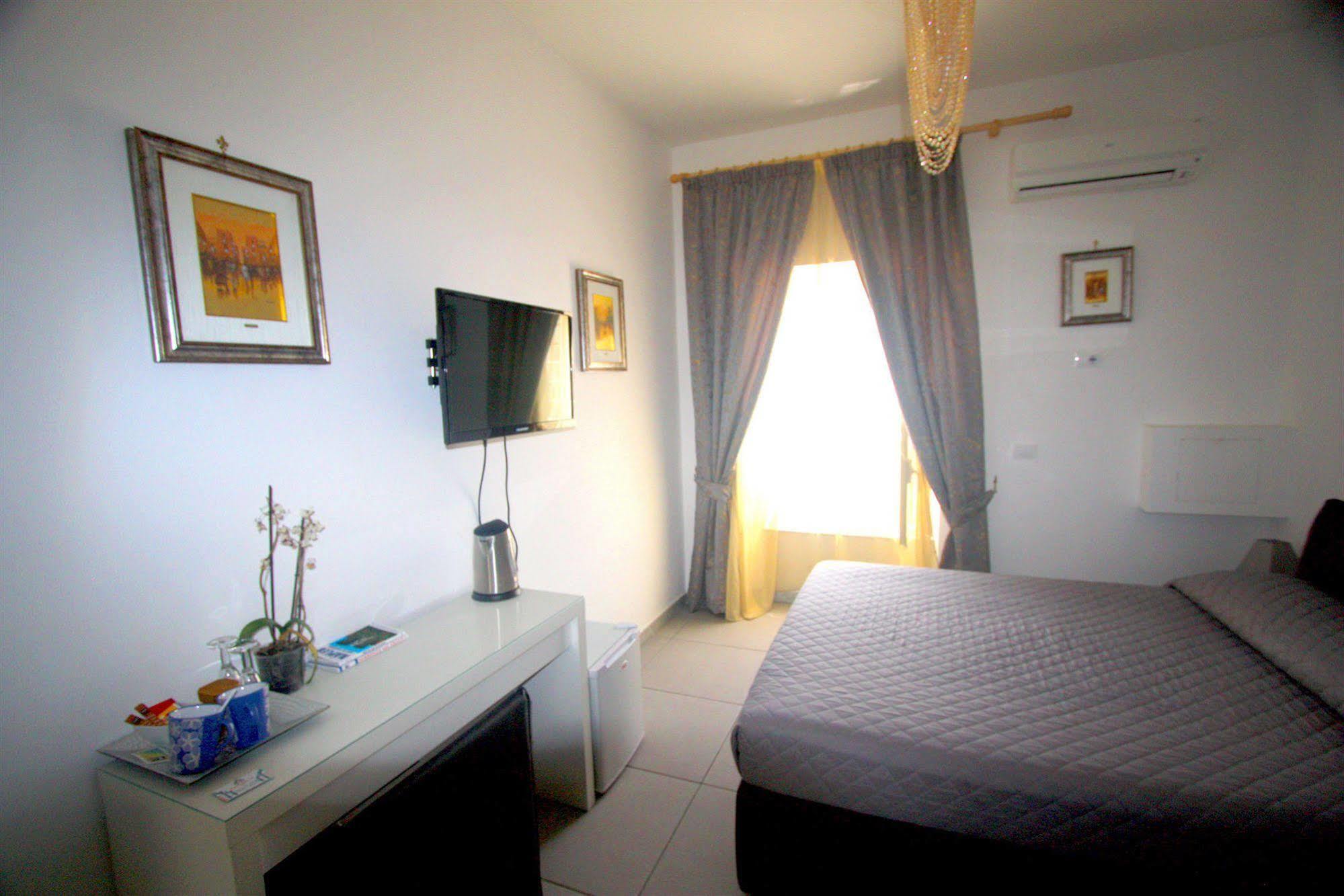 Megaride Santa Lucia Bed & Breakfast