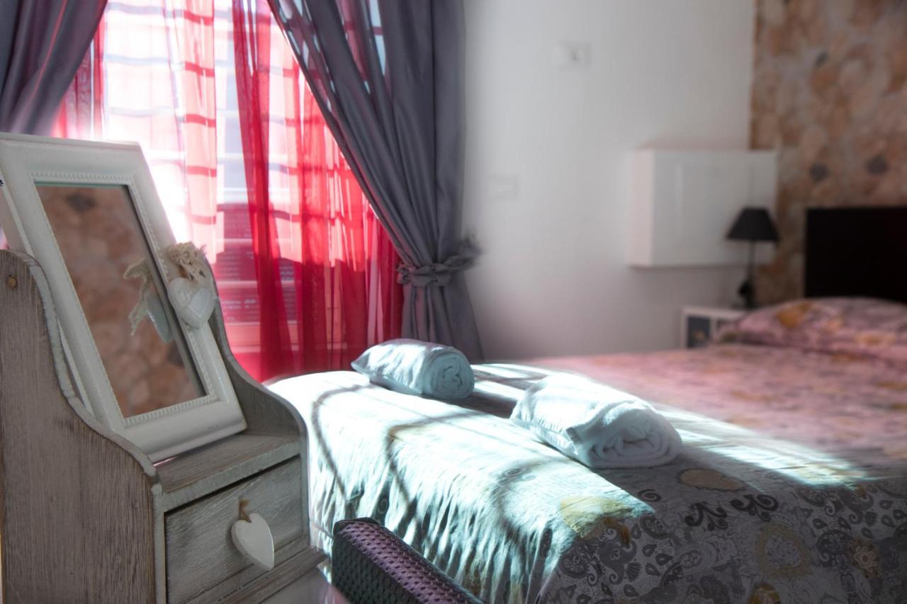 Couette-café Megaride Santa Lucia 3*