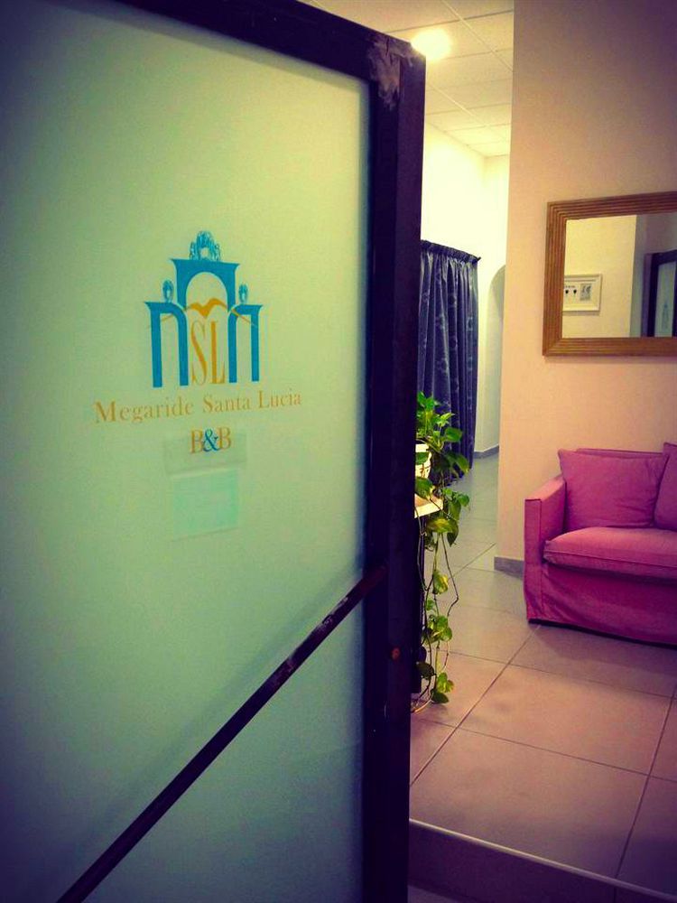 Couette-café Megaride Santa Lucia 3*