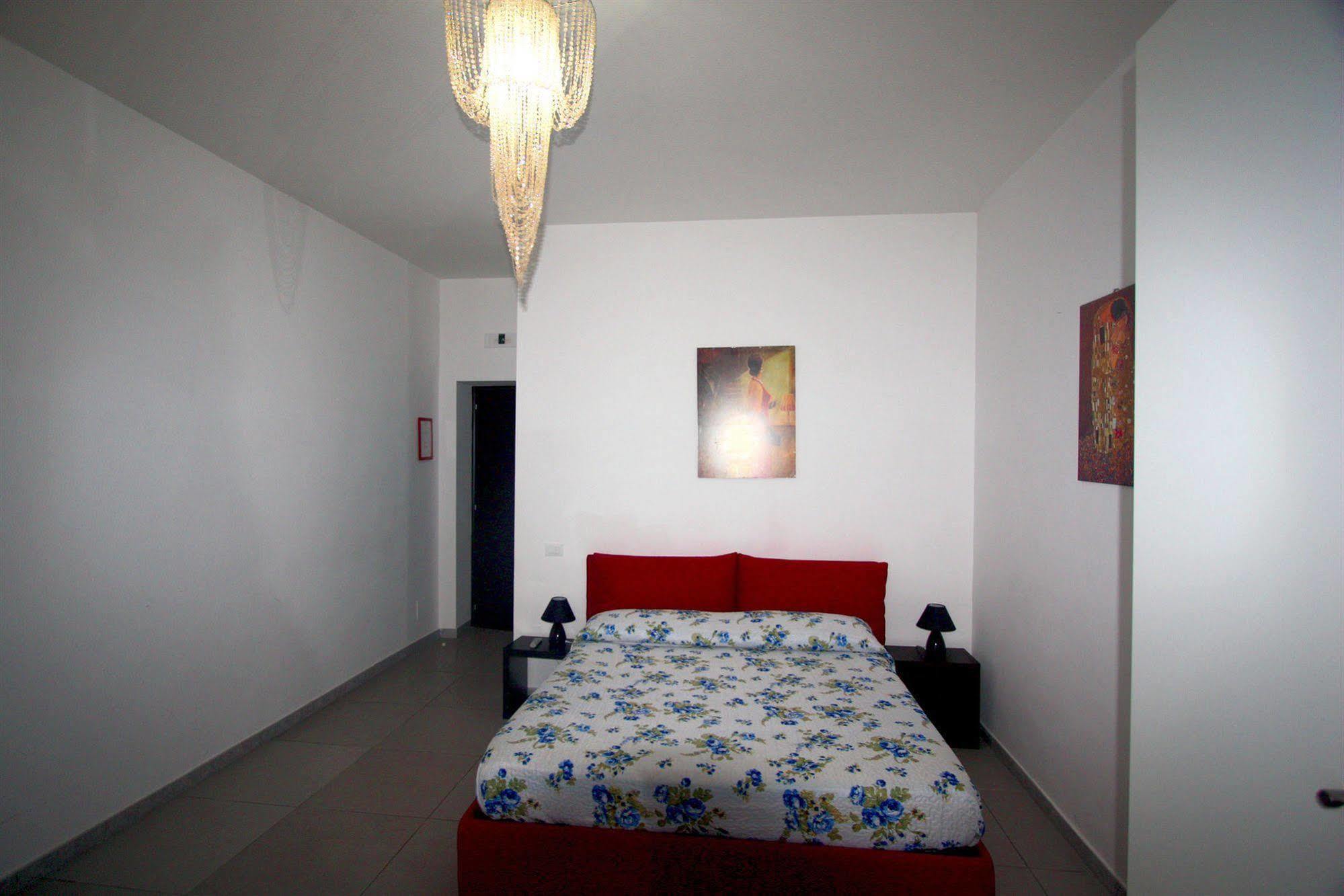 Couette-café Megaride Santa Lucia 3*