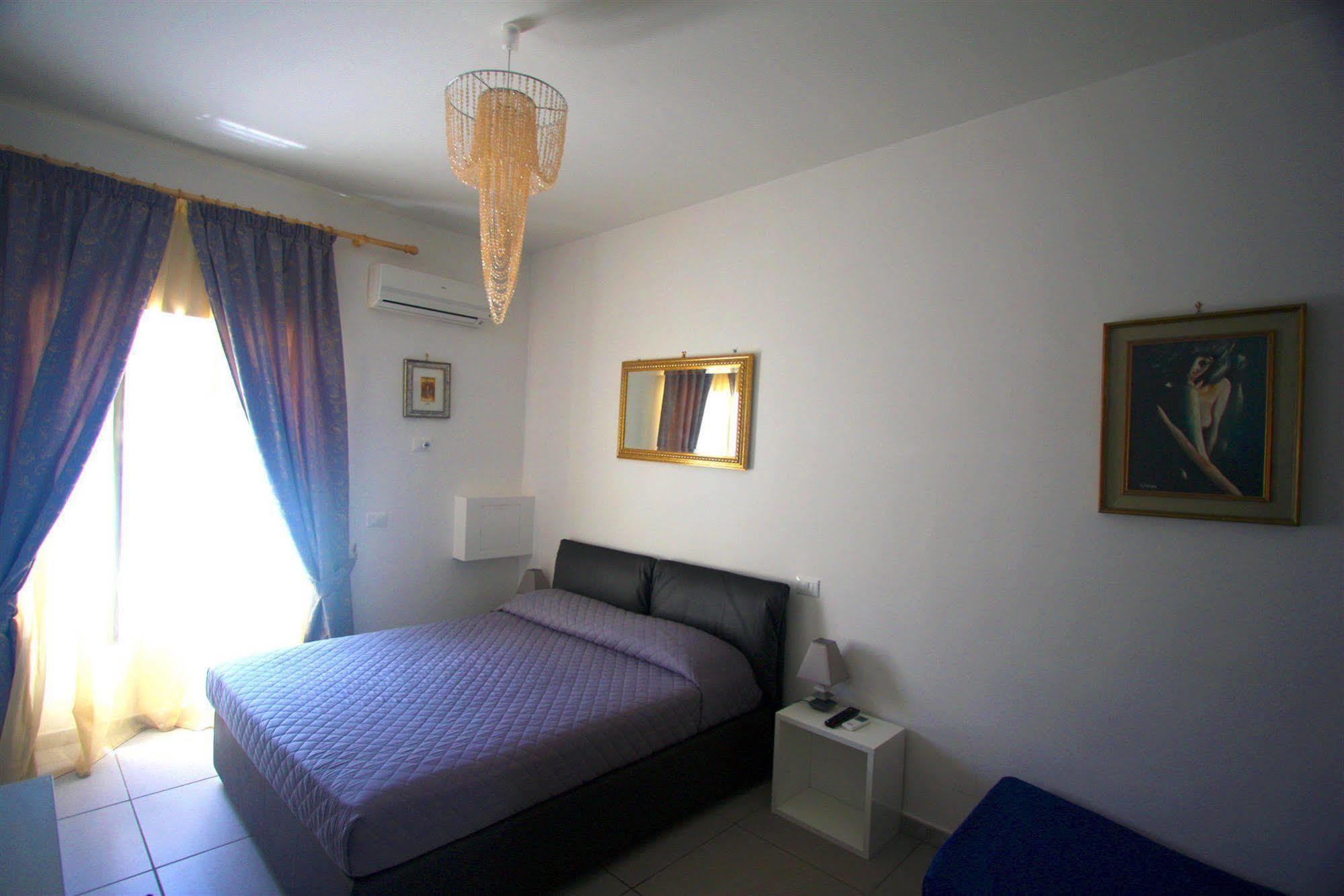 Megaride Santa Lucia Couette-café 3*